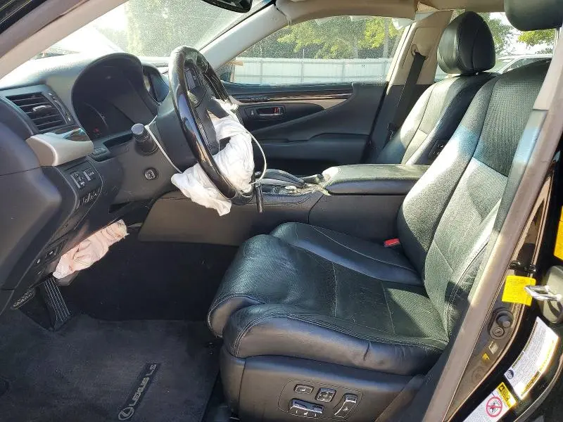 2013 LEXUS LS 460  