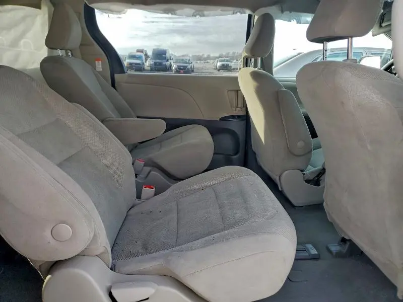 2020 TOYOTA SIENNA L  