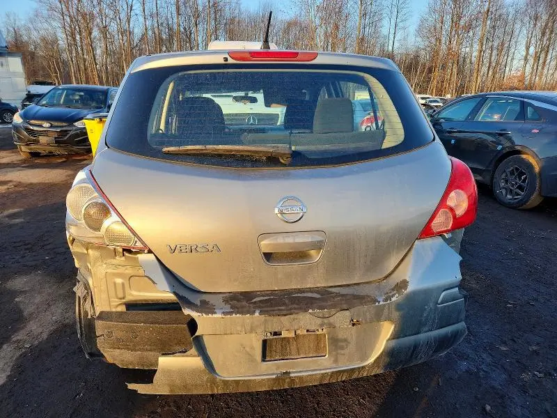 2011 NISSAN VERSA S  