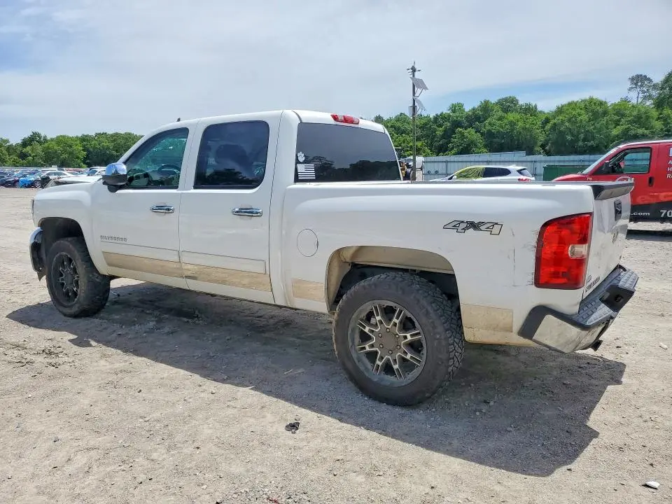 2011 CHEVROLET SILVERADO K1500 LT  