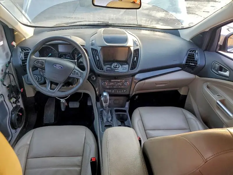 2019 FORD ESCAPE TITANIUM  