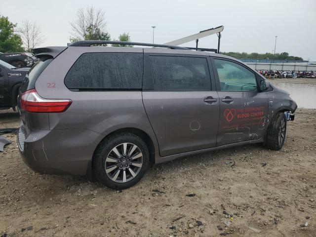 2019 TOYOTA SIENNA LE