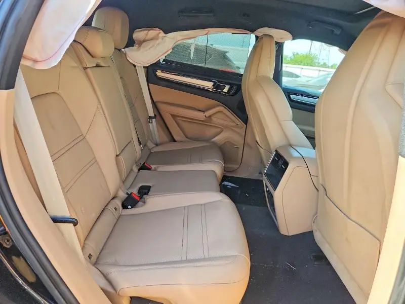 2023 PORSCHE CAYENNE   