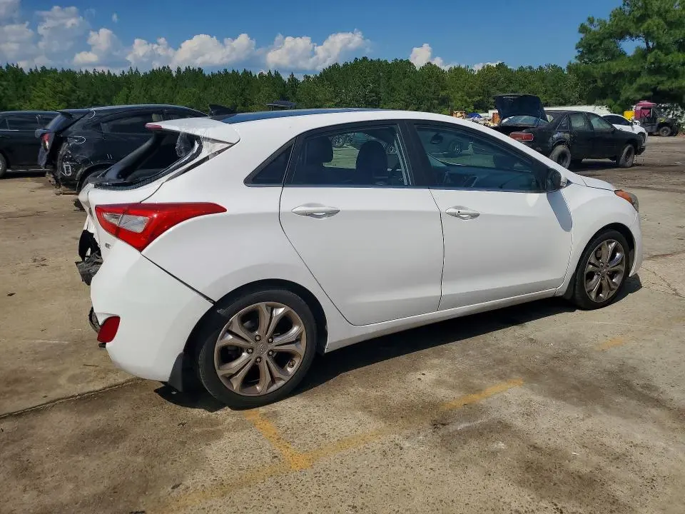 2015 HYUNDAI ELANTRA GT BASE  