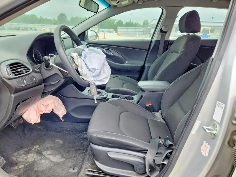 2018 HYUNDAI ELANTRA GT BASE  