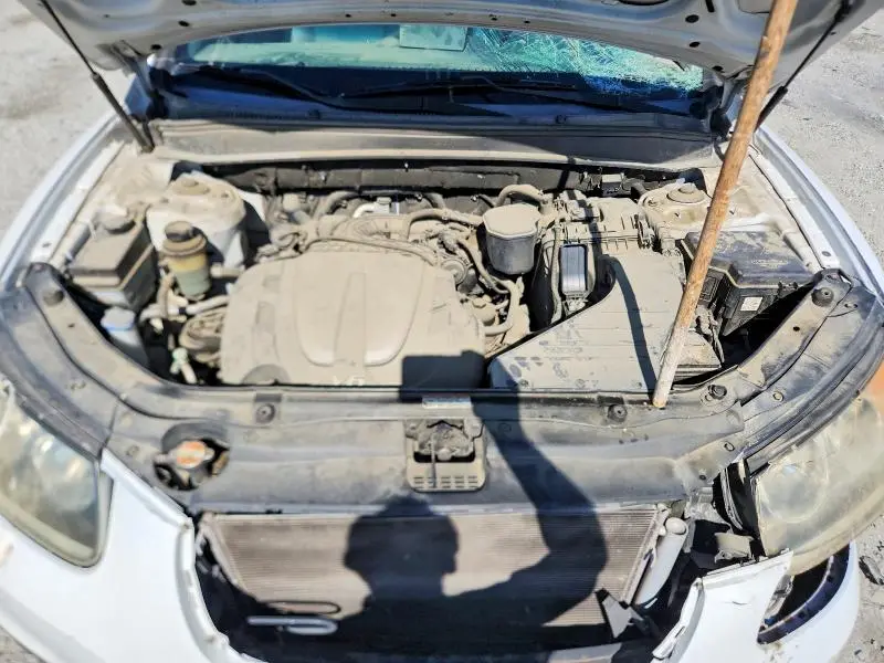 2012 HYUNDAI SANTA FE SE  