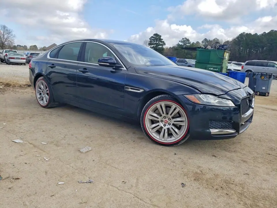 2017 JAGUAR XF PREMIUM  