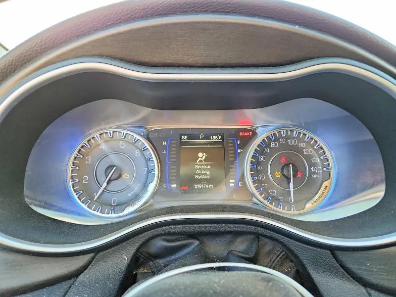 2016 CHRYSLER 200 LIMITED  