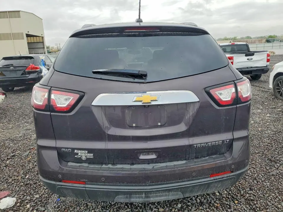 2016 CHEVROLET TRAVERSE LT  