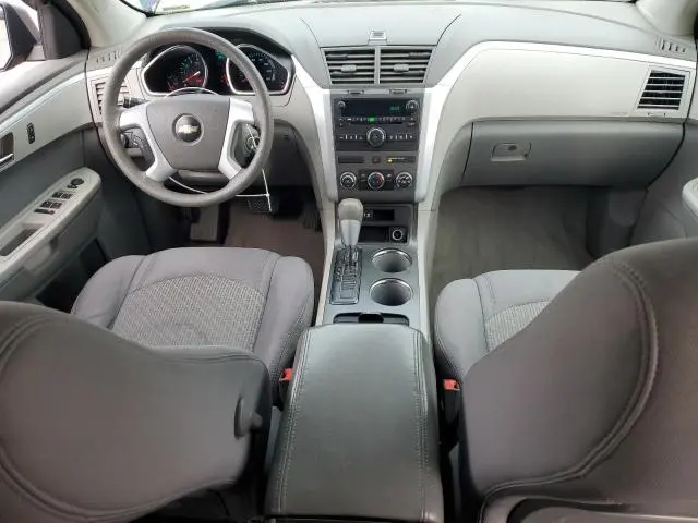 2010 CHEVROLET TRAVERSE LS  
