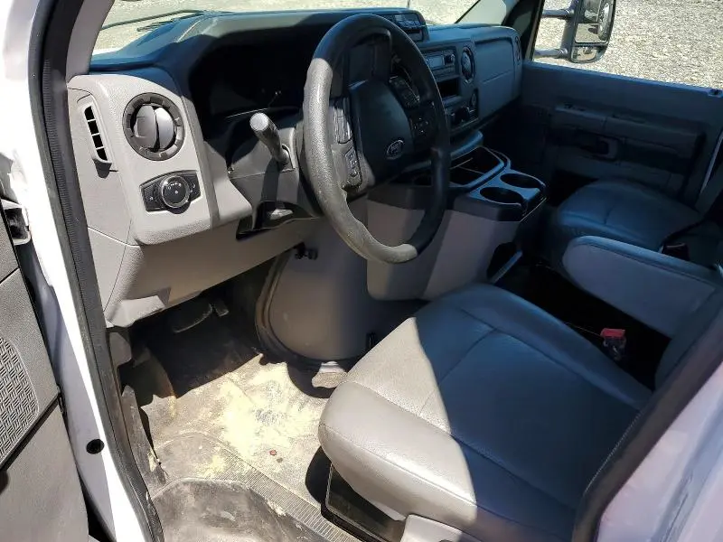 2023 FORD ECONOLINE - BOX TRUCK