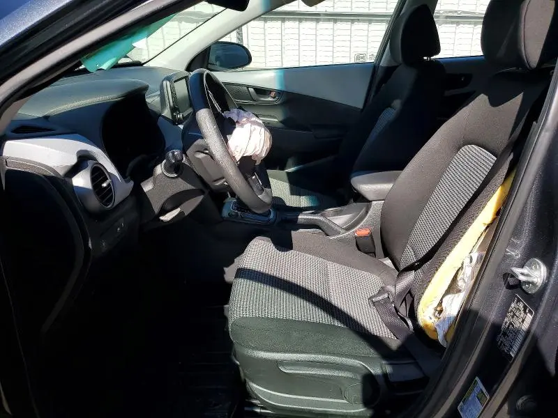 2019 HYUNDAI KONA SE  
