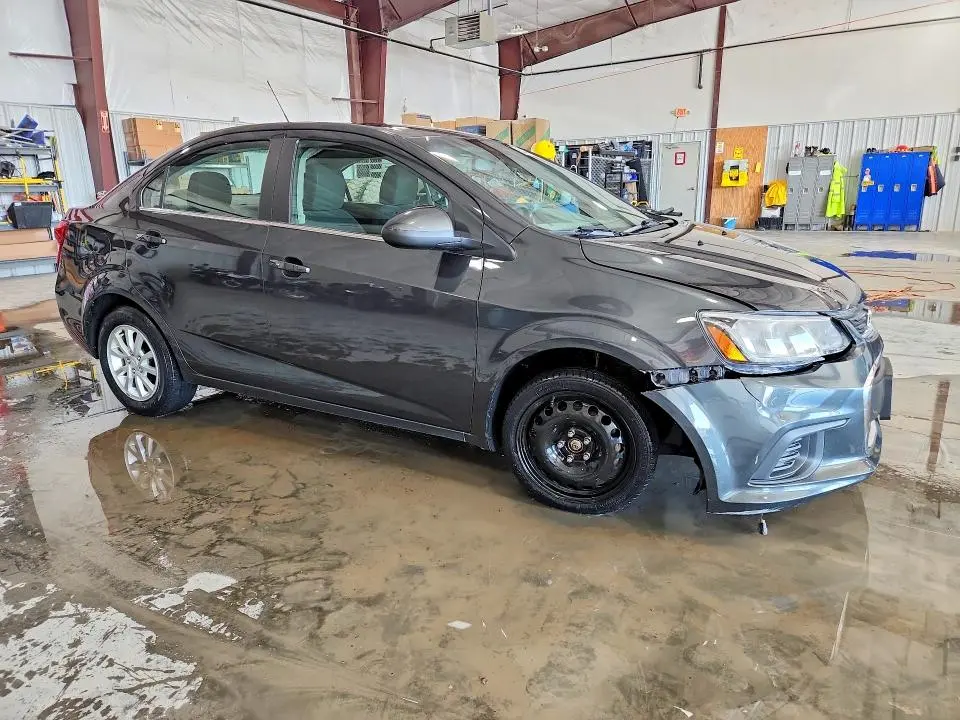 2020 CHEVROLET SONIC LT  