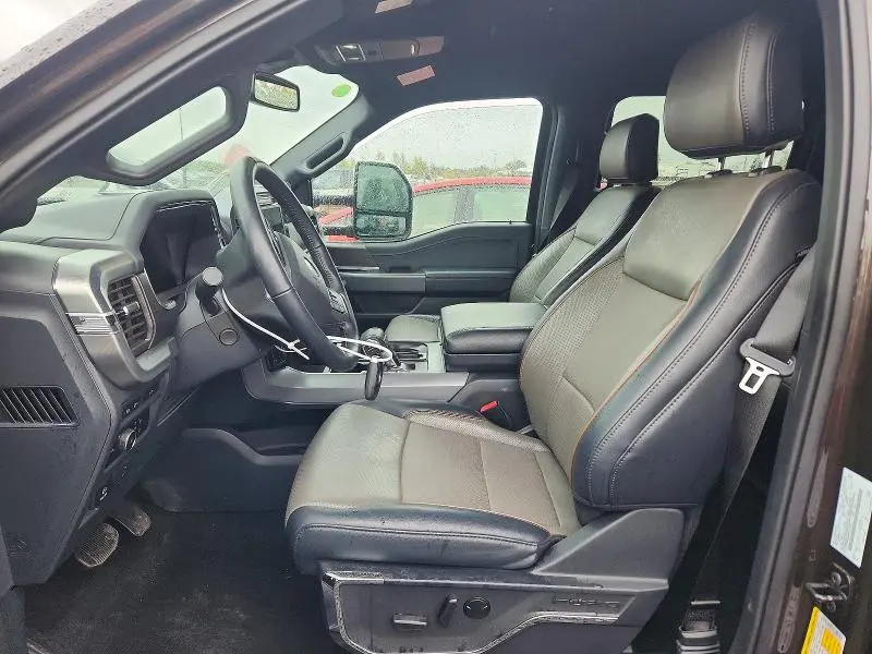 2024 FORD F150 LARIAT  