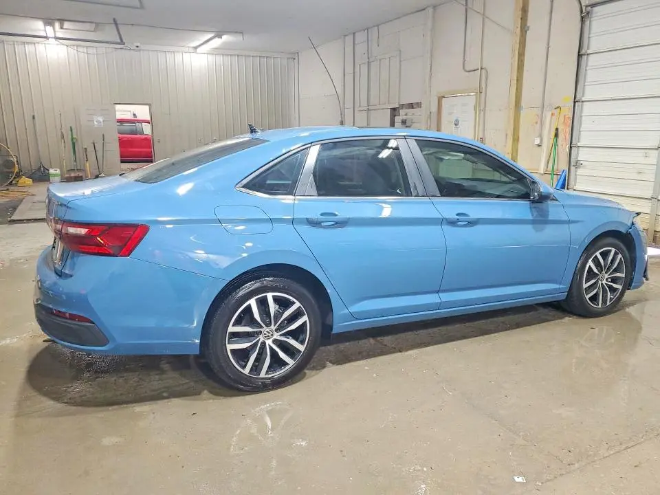 2025 VOLKSWAGEN JETTA SE  