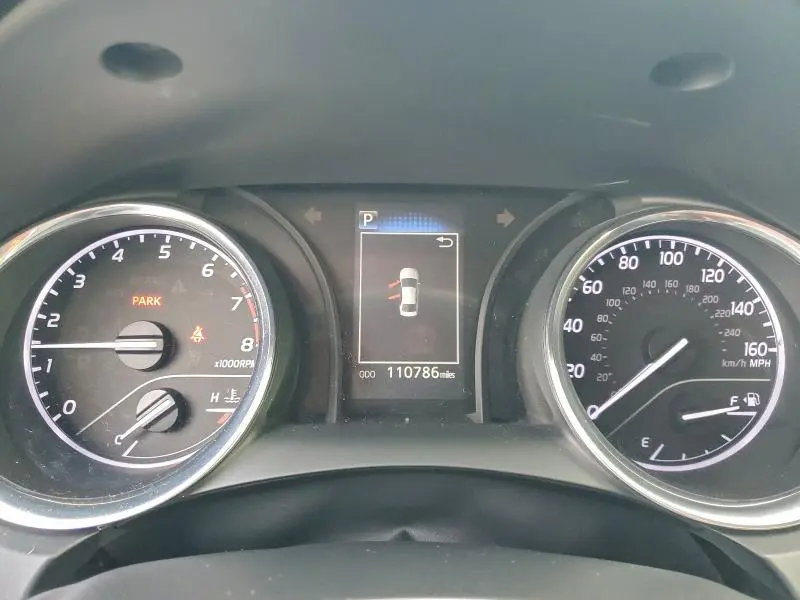 2020 TOYOTA CAMRY SE  