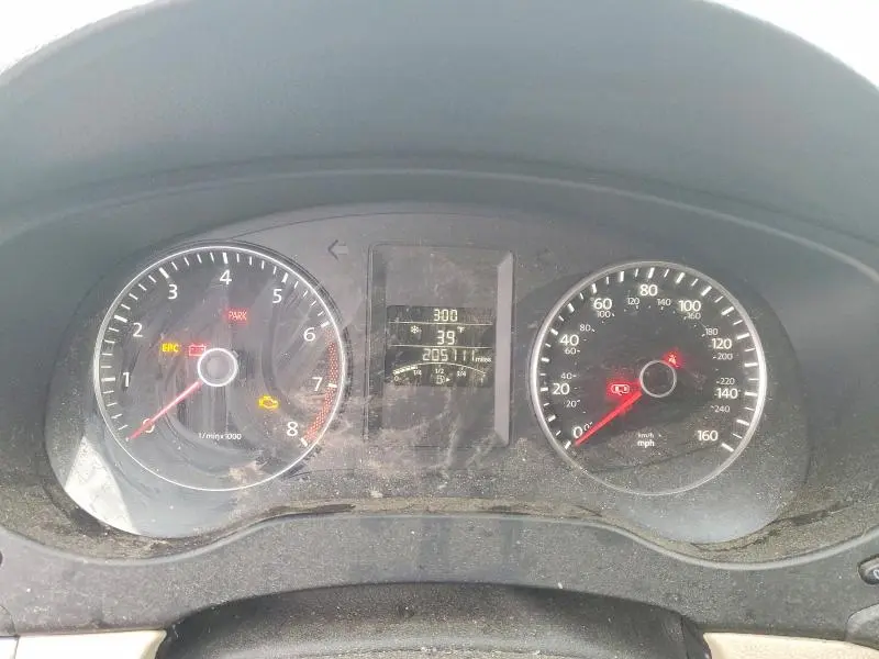 2013 VOLKSWAGEN JETTA SE  