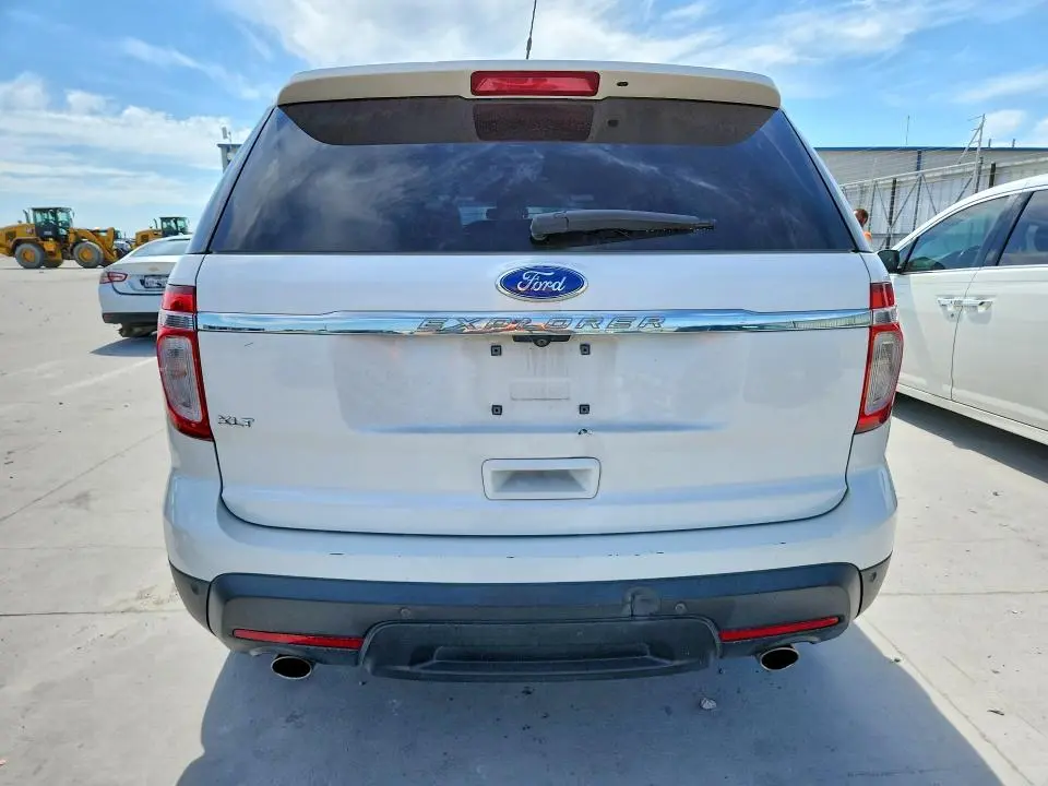 2011 FORD EXPLORER XLT  