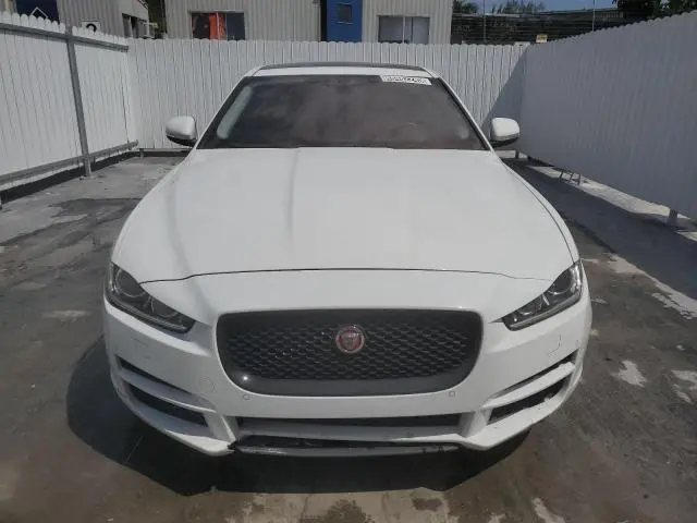 2018 JAGUAR XE PRESTIGE  