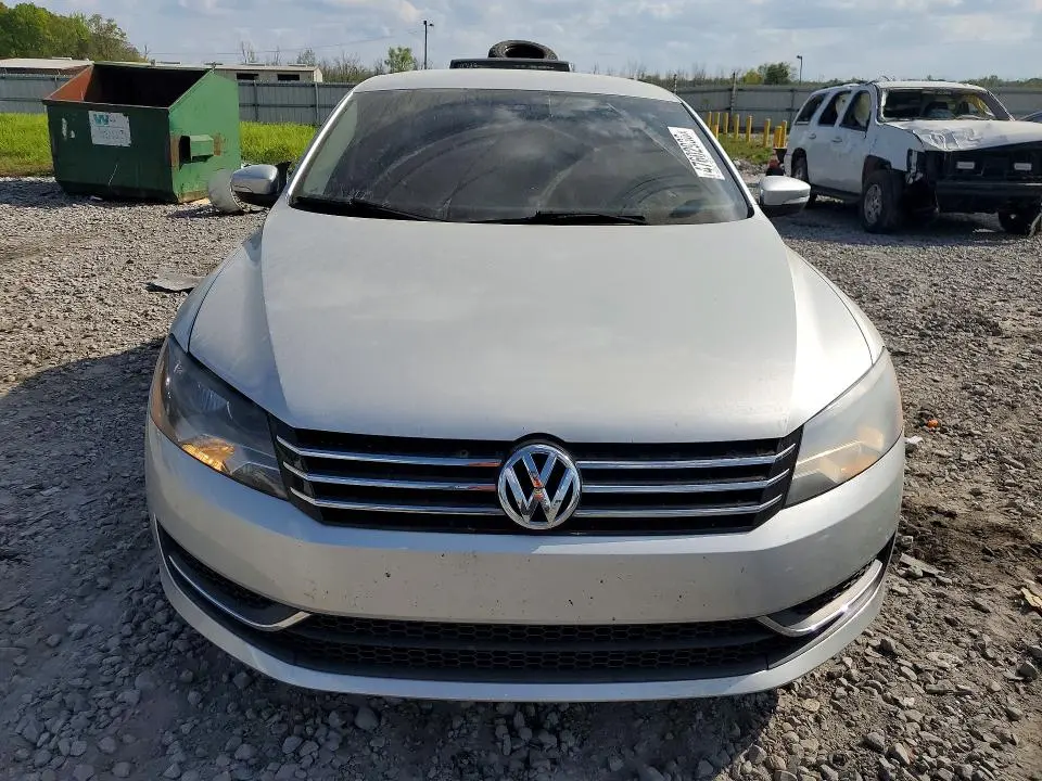 2014 VOLKSWAGEN PASSAT SE  