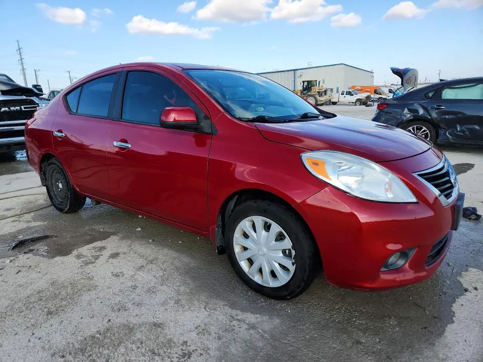 2013 NISSAN VERSA 1.6 S  
