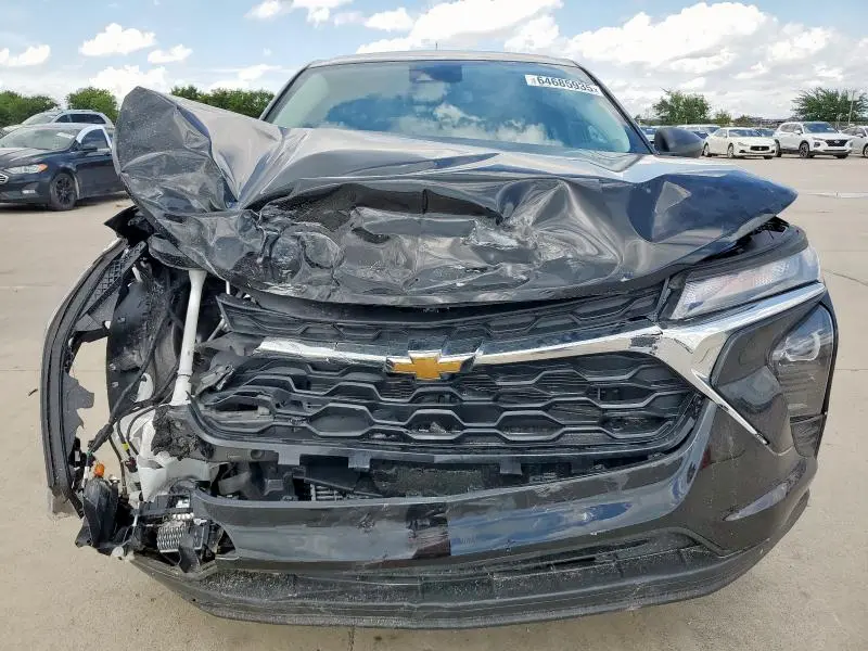2025 CHEVROLET TRAX LS  