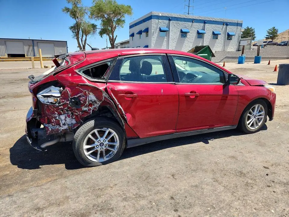 2015 FORD FOCUS SE  