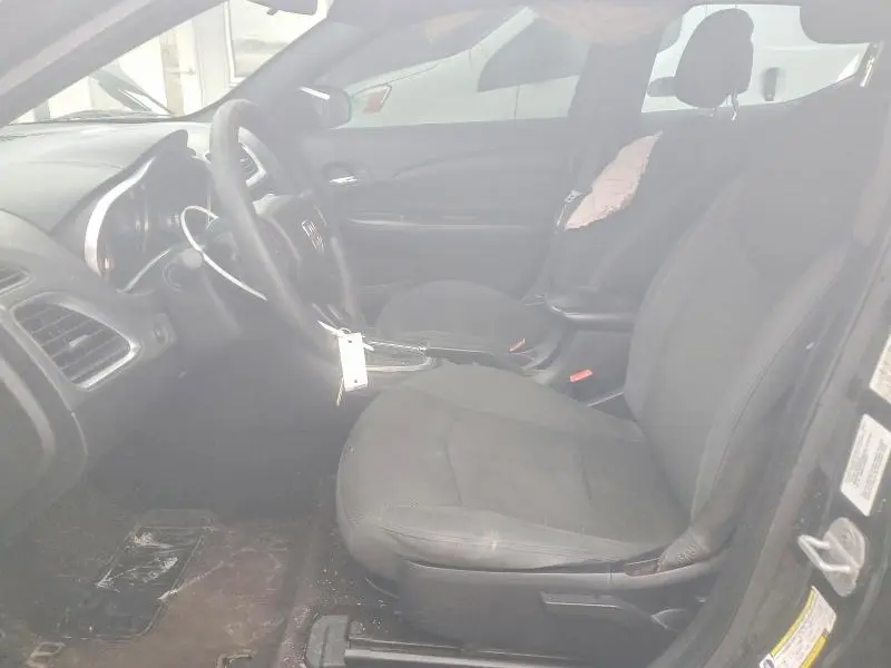 2012 DODGE AVENGER SE  