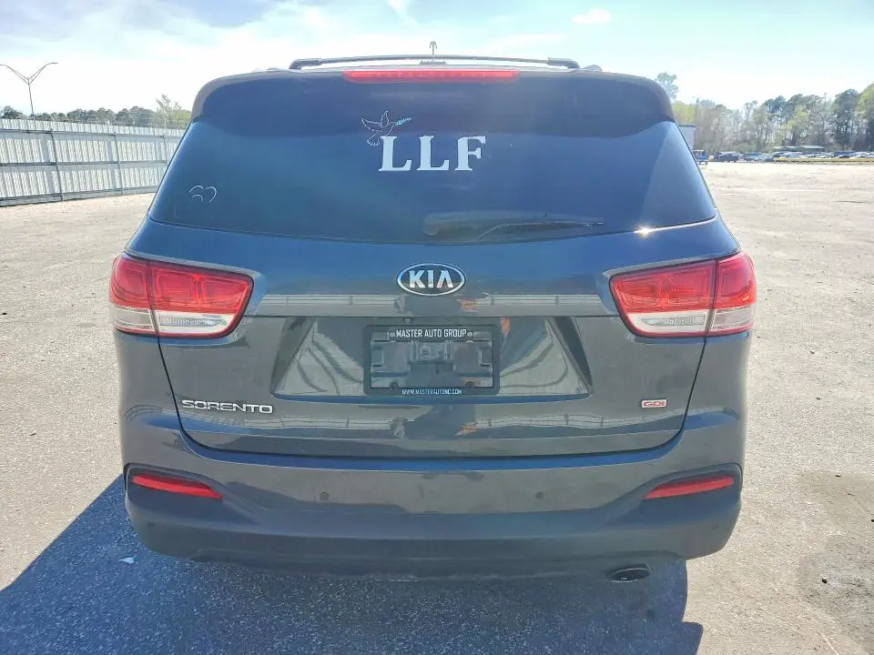2016 KIA SORENTO LX  