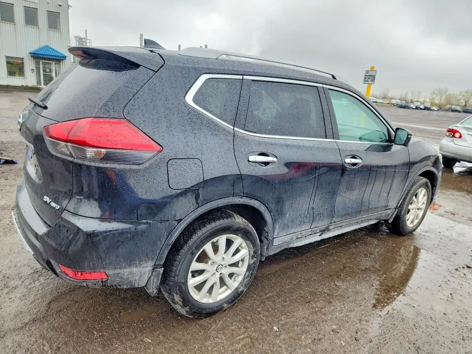 2017 NISSAN ROGUE SL  