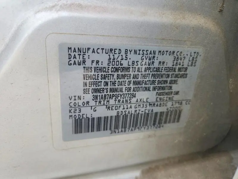 2015 NISSAN SENTRA SR  