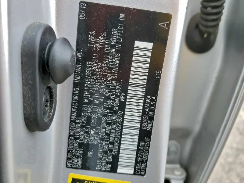 2013 TOYOTA HIGHLANDER LIMITED  