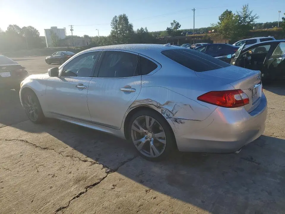 2014 INFINITI Q70 3.7  