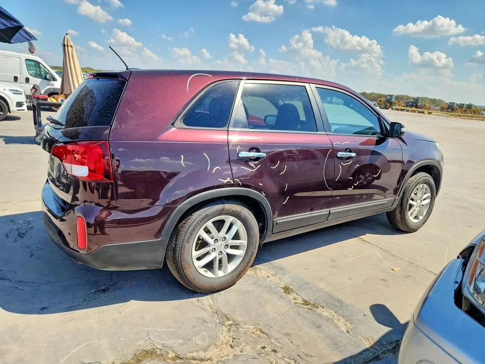 2014 KIA SORENTO LX  