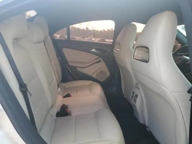 2018 MERCEDES-BENZ CLA 250 4MATIC  