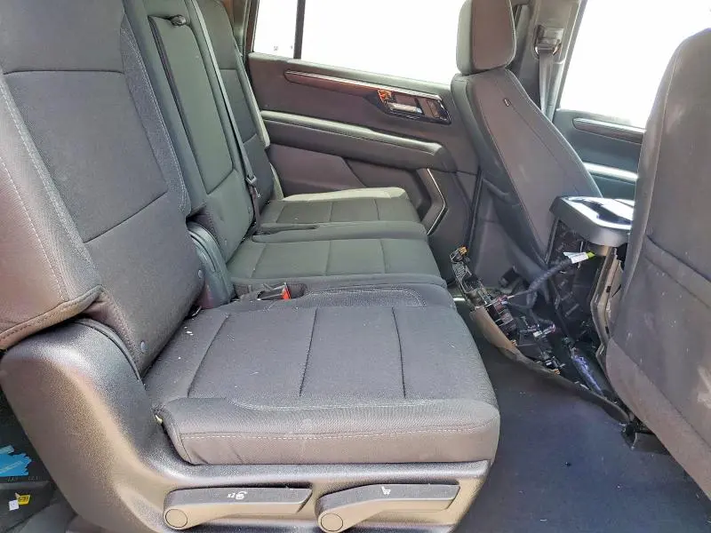 2025 CHEVROLET SUBURBAN K1500 LS  