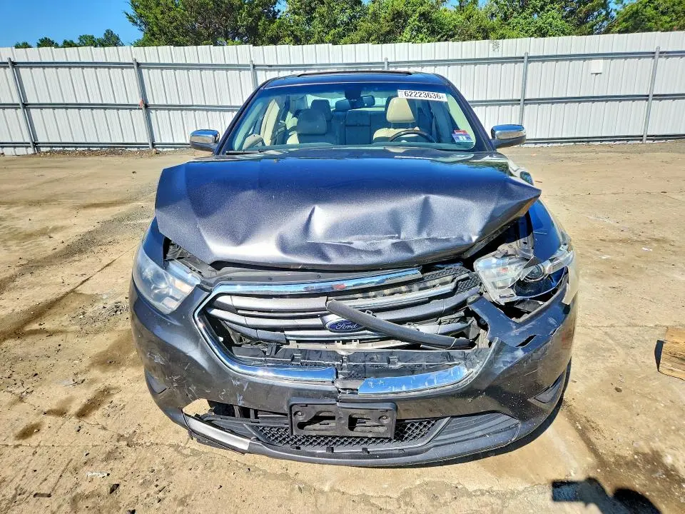 2015 FORD TAURUS LIMITED  