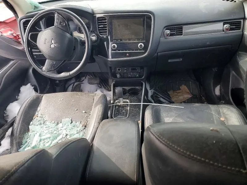 2020 MITSUBISHI OUTLANDER SE  