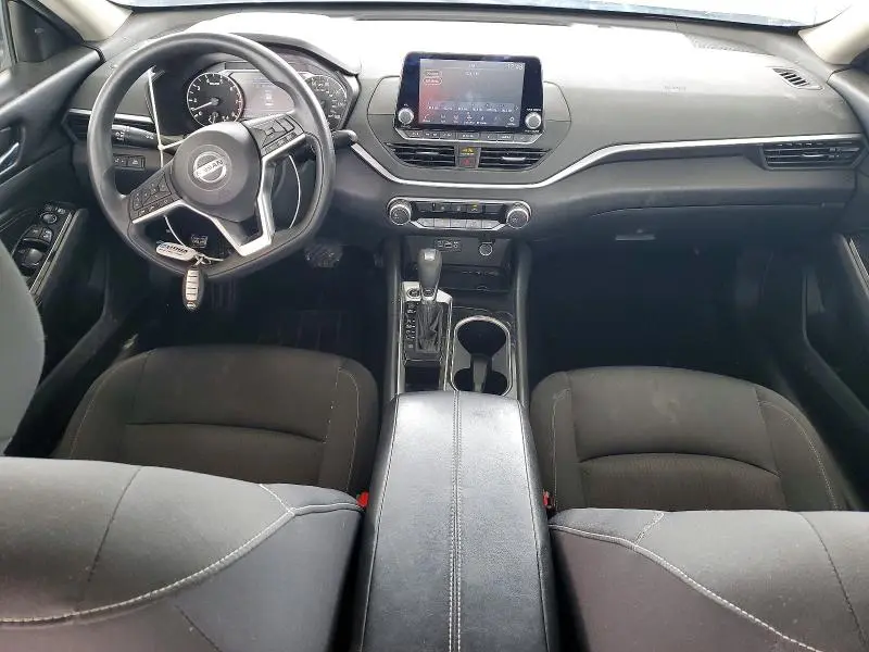 2021 NISSAN ALTIMA SV  
