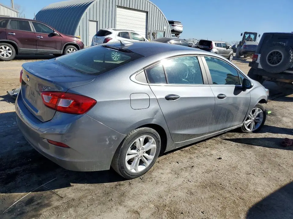 2019 CHEVROLET CRUZE LT  