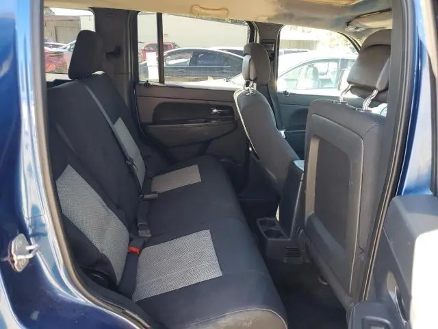 2010 JEEP LIBERTY SPORT  