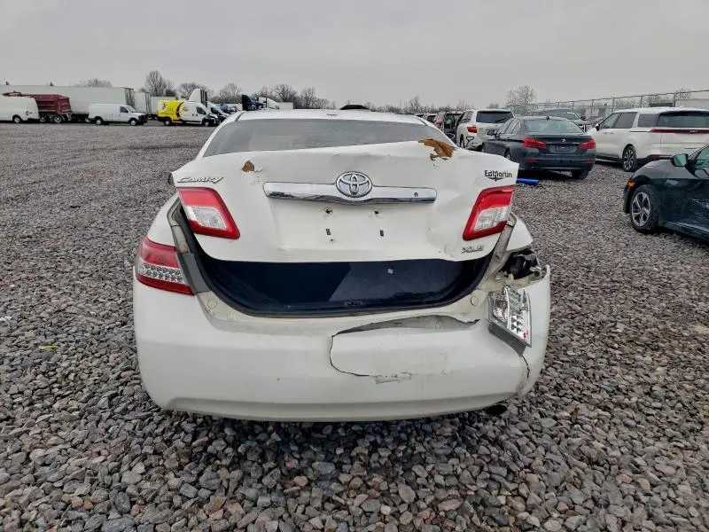 2010 TOYOTA CAMRY BASE  