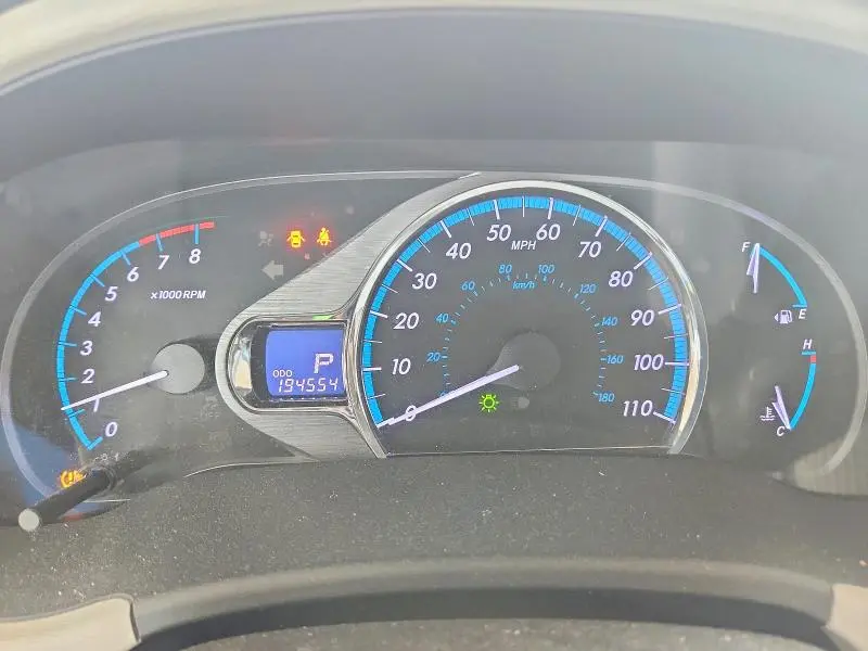 2011 TOYOTA SIENNA XLE 7-PASSENGER  