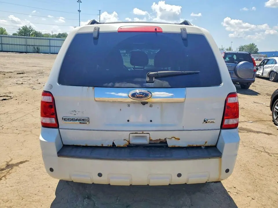 2011 FORD ESCAPE LIMITED  