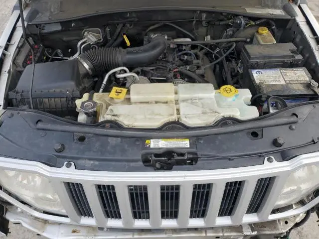 2010 JEEP LIBERTY SPORT  