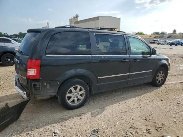 2010 CHRYSLER TOWN & COUNTRY TOURING  