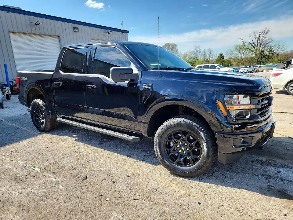 2025 FORD F150 XLT  