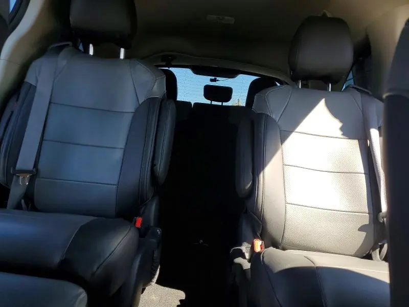 2023 TOYOTA SIENNA LIMITED 7-PASSENGER  