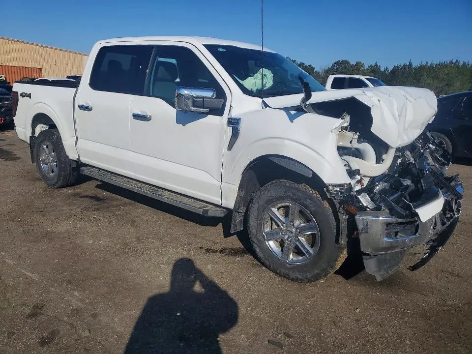 2024 FORD F150 XLT  