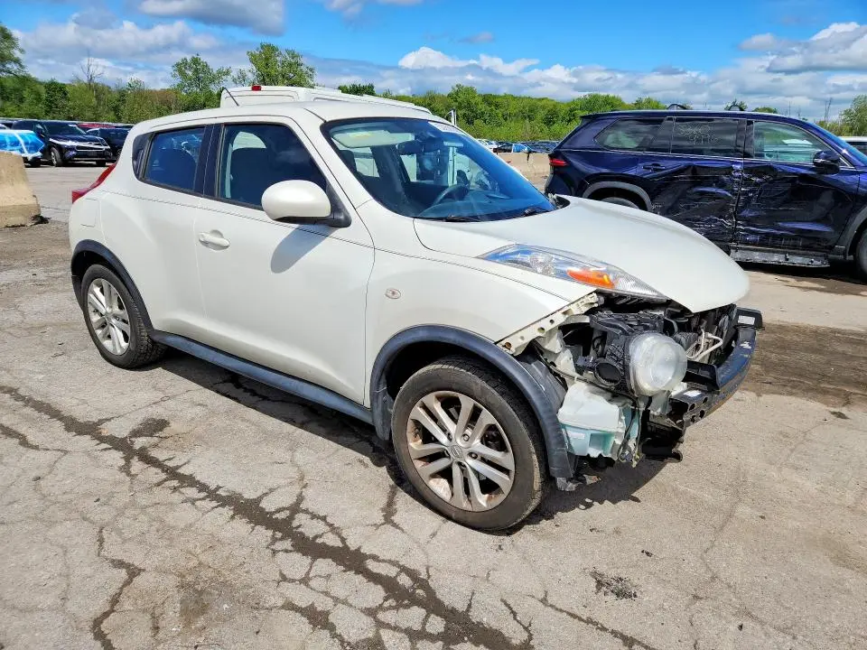 2014 NISSAN JUKE S  